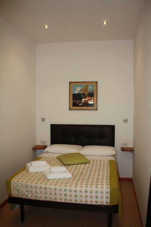 מלון פירנצה Adelaide House חדר תמונה